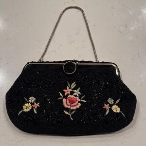 Elegant Black Floral Beaded Clutch